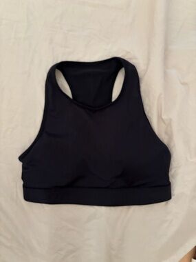 Fabletics High-Neck Racerback Sports Bra in Black
